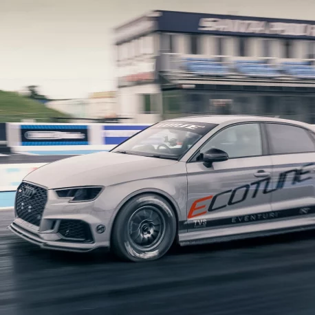 We built the engine in a record-breaking RS3!